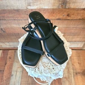 Black Womans  Sandels...nwt...size7.5